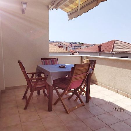 T&T Sea View Apartments Trogir Eksteriør billede
