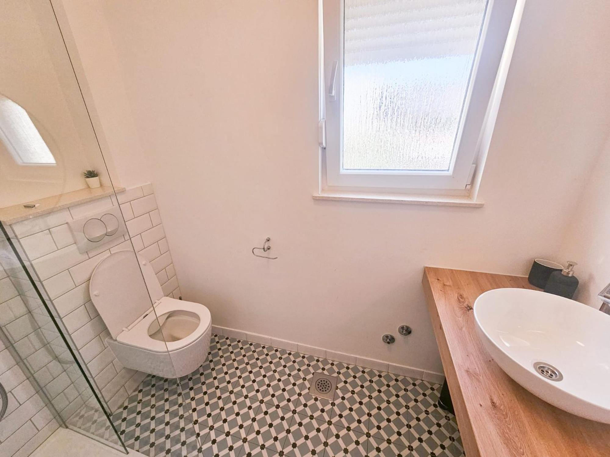 T&T Sea View Apartments Trogir Eksteriør billede
