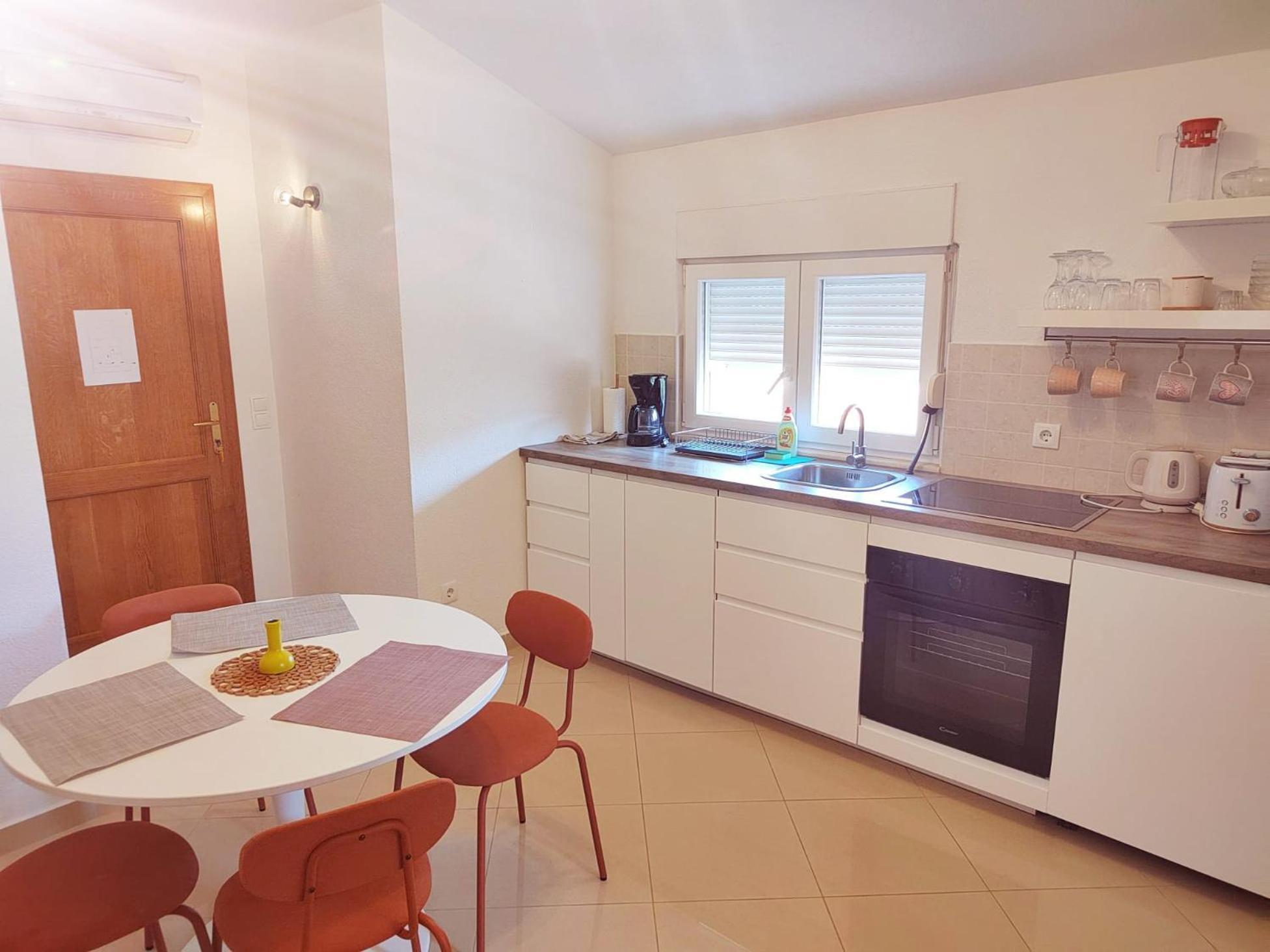 T&T Sea View Apartments Trogir Eksteriør billede