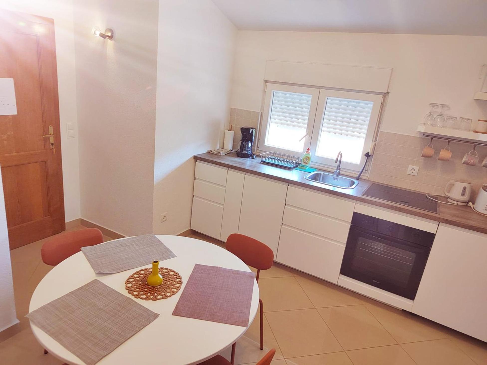 T&T Sea View Apartments Trogir Eksteriør billede