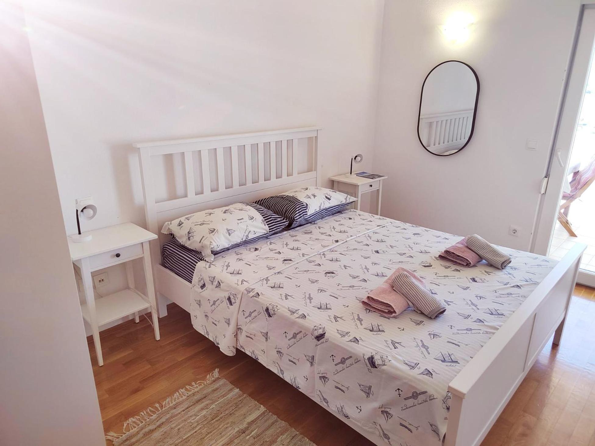 T&T Sea View Apartments Trogir Eksteriør billede