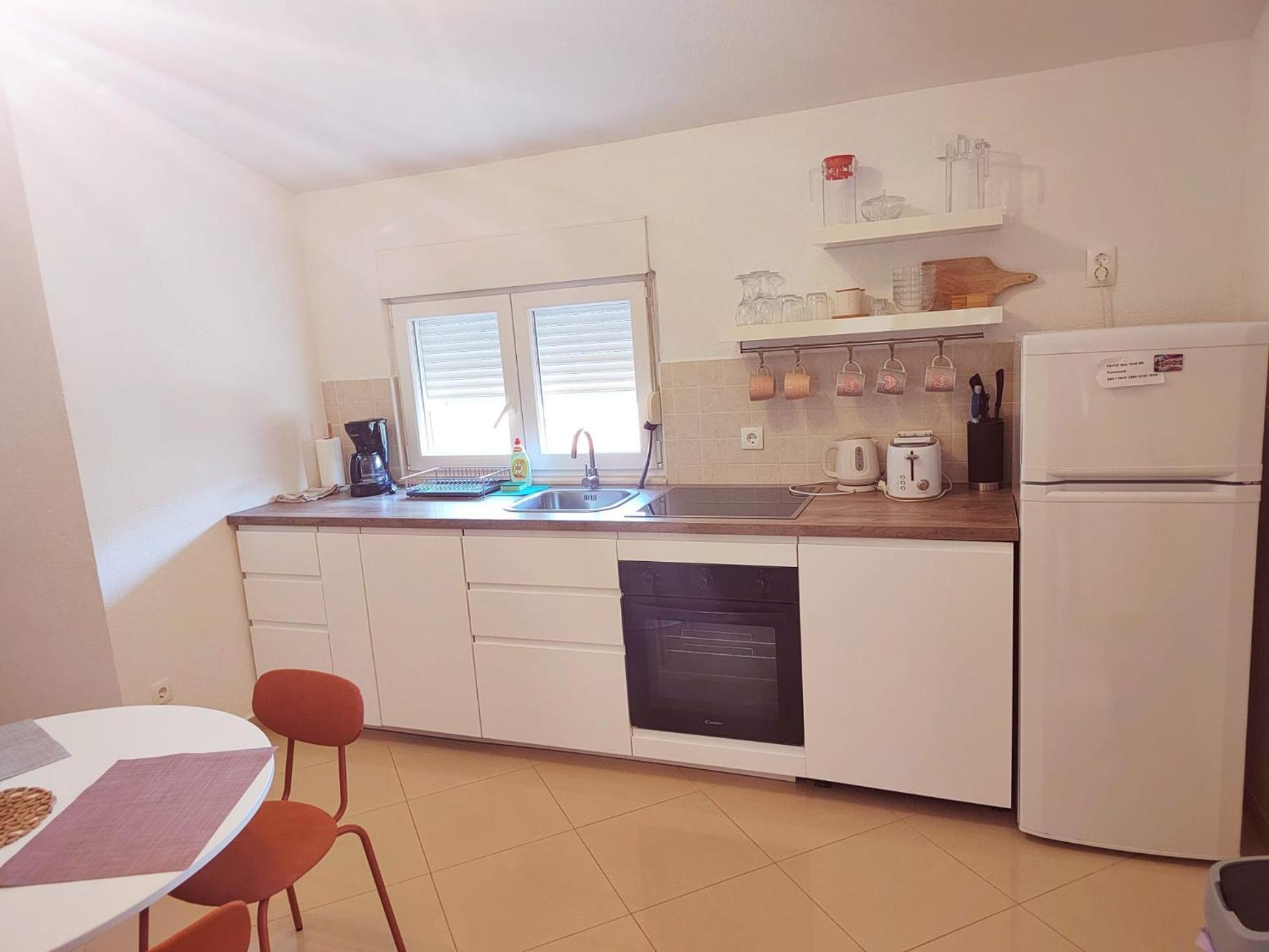 T&T Sea View Apartments Trogir Eksteriør billede