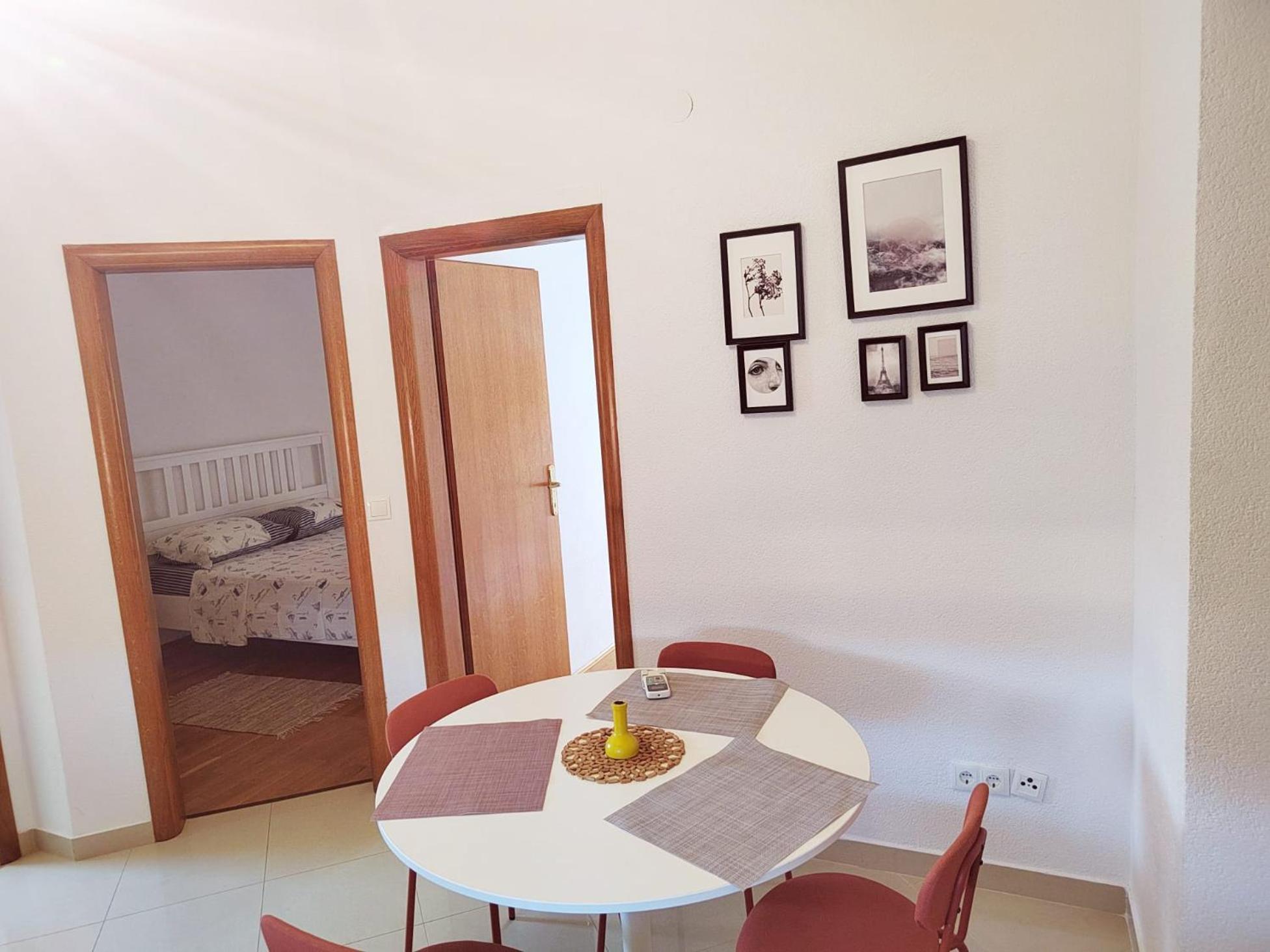 T&T Sea View Apartments Trogir Eksteriør billede
