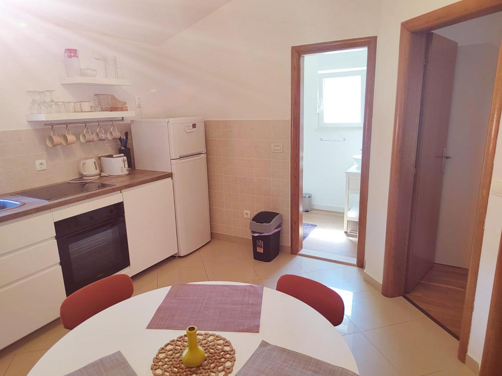 T&T Sea View Apartments Trogir Eksteriør billede