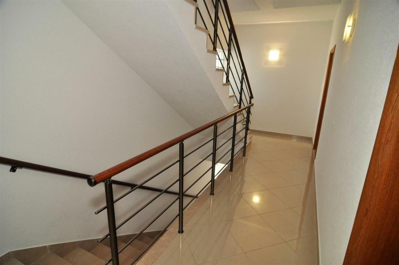 T&T Sea View Apartments Trogir Eksteriør billede